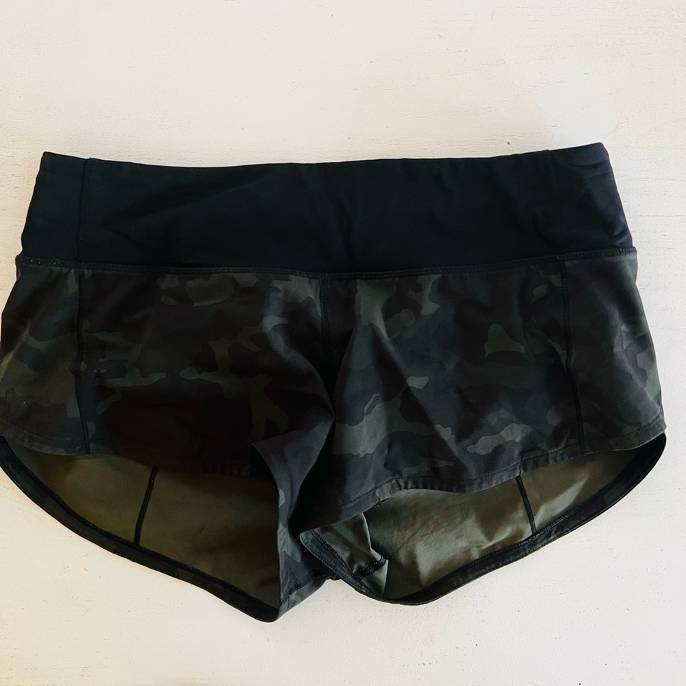 Lululemon Speed Up Low-Rise shorts